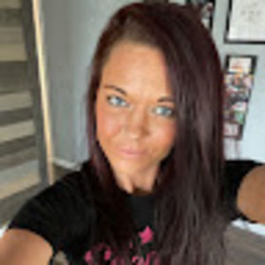 Meet your Posher, Adrienne